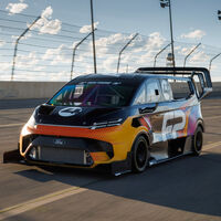Ford se ha propuesto ganar la carrera más peligrosa del mundo. Utilizará una furgoneta eléctrica de 1.400 CV y aerodinámica extrema