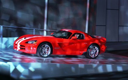 Presentación del Dodge Viper SRT10 en Detroit