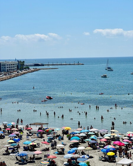 Pueblo Pesquero Masificado Turistas