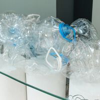 Antes tiraba las garrafas gastadas de agua, ahora me he dado cuenta de que puedo transformarlas en preciosas cestas decorativas 