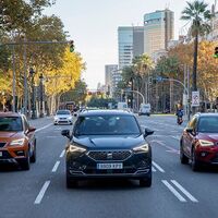 La DGT plantea que los coches más grandes paguen más por aparcar en las ciudades 