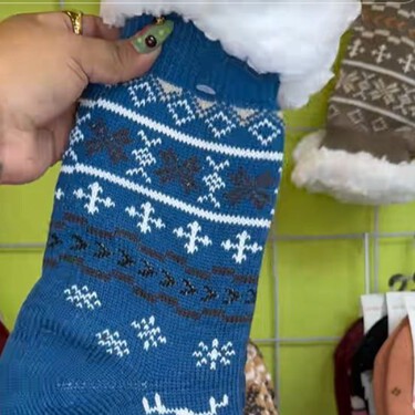 Dónde conseguir calcetines navideños y calentadores por mayoreo y menudeo para tus intercambios en el centro de CDMX