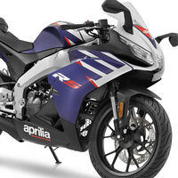 Las nuevas Aprilia RS 125 y Tuono 125 llegan más deportivas, con motor más potente y desde 4.999 euros