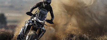Triumph quiere su parte del pastel offroad, así que ha fichado a otras dos leyendas