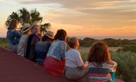 Sara Carbonero, Raquel Perera, Rosario Flores y Mariola Orellana se van juntas de farra por el sur de España
