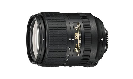 Nikon AF-S DX NIKKOR 18-300mm f/3.5-6.3G ED VR, una lente para todo por un precio muy pequeño: 469 euros en eBay