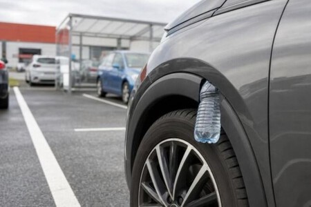 Botella rueda robo coche