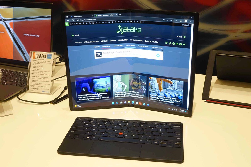 Lenovo ThinkPad X1 Fold (2022), primeras impresiones: a este portátil OLED flexible le ha sentado de lujo crecer hasta las 16