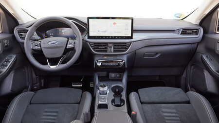 Ford Kuga 2024 0