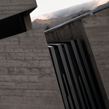 Los arquitectos lo consideran el mejor edificio del mundo: una iglesia post-apocalíptica y futurista en España