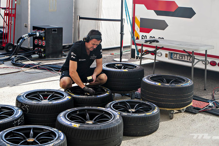 Formula E Tests Michelin