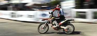 Amar las motos, nivel: viajar medio mundo, comprar una enduro y participar en el rally más duro por una apuesta