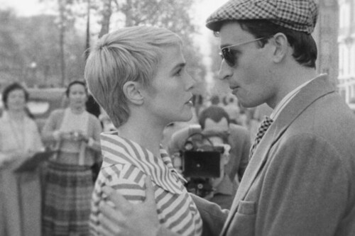 'Nouvelle Vague' es un regalo para los cinéfilos que no deja de lado al espectador casual. Richard Linklater dinamita el biopic gracias a su pasión desmedida