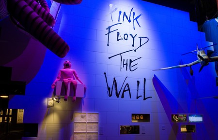 La música se vuelve exposición en Madrid con la llegada de 'The Pink Floyd Exhibition: Their Mortal Remains' 