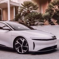 El Lucid Air ya es oficialmente un duro rival para Tesla: un coche eléctrico con 832 km de autonomía y 800 CV