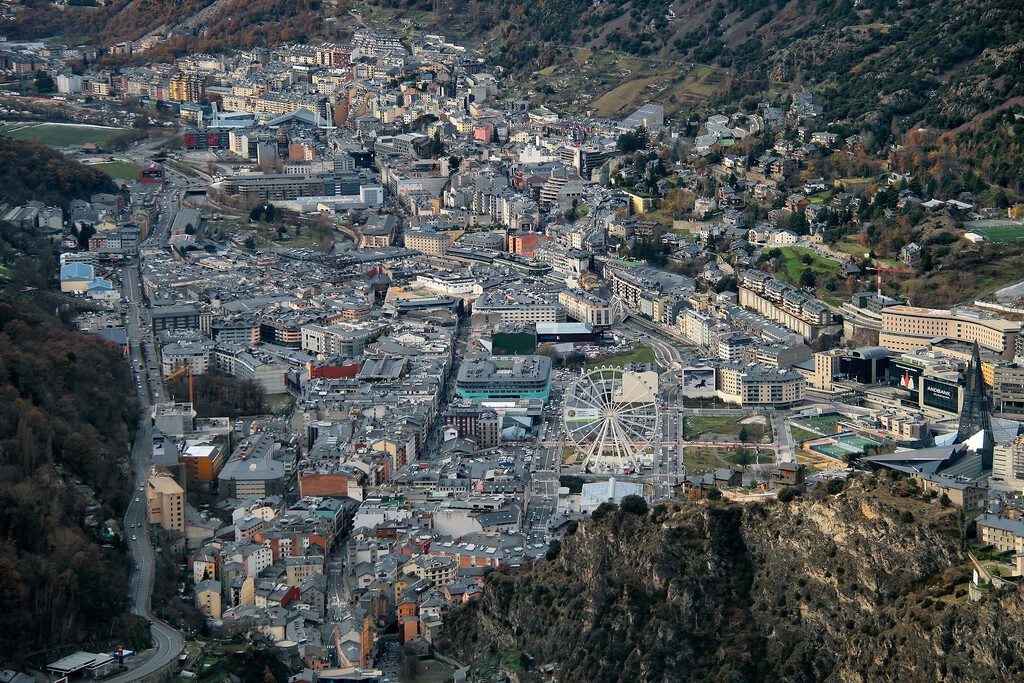 No más pisos turísticos, cesión de casas vacías, límite a compra extranjera: Andorra se pone muy dura con la vivienda