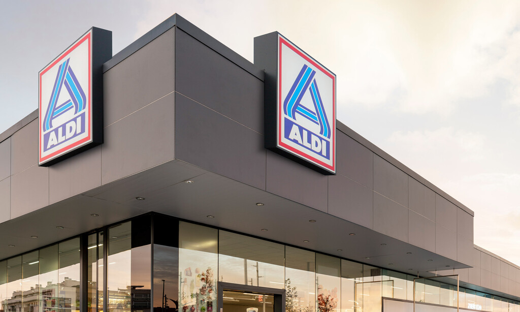 Mañana llega a Aldi esta corona navideña con LED por menos de 12 euros: ideal para decorar tu hogar en Navidad 