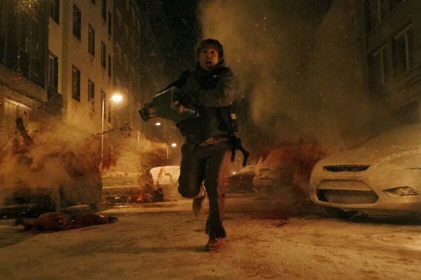 La nueva película de Resident Evil pinta cada vez mejor y su último adelanto desvela al fin un guiño brutal a la saga de terror de Capcom