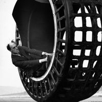 Dynasphere: una rueda gigante loquísima que en los años 30 quiso revolucionar el futuro de la movilidad