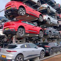 De ser el primer SUV eléctrico que consiguió ser coche del año al desguace: Jaguar recompra miles de I-Pace porque su batería no para de incendiarse