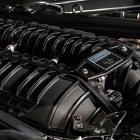 La guerra de Trump no es solo de aranceles, también es contra el coche eléctrico: General Motors va a invertir 900 millones en volver a fabricar motores de gasolina enormes