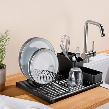 El lunes 13 de abril llegará a tiendas Lidl un escurreplatos desmontable perfecto para cocinas con encimeras pequeñas 