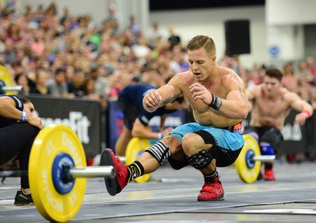 Cinco rutinas EMOM para ponerte en forma con este entrenamiento de CrossFit