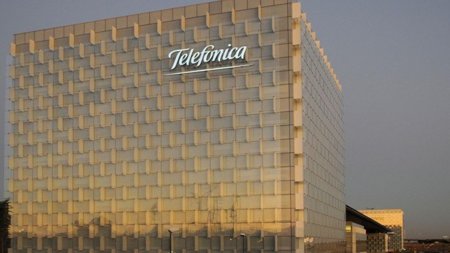 Telefónica multiplica la capacidad de su red IP con el despliegue de interfaces a 100 Gbps