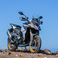 Si buscas una trail asequible, QJ Motor trae a España la SRT 700 X: una adventure para el A2 por menos de 8.000 euros