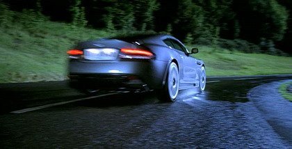 Trailer de Casino Royale y aparición del Aston Martin DBS