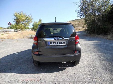 Subaru Trezia 18