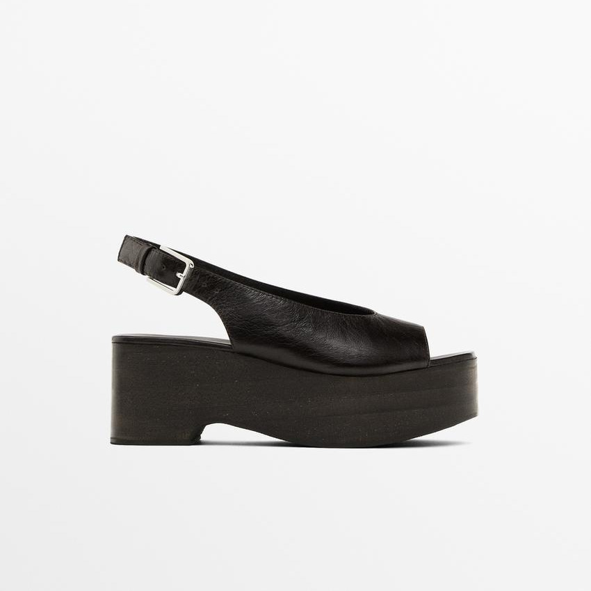 Sandalia cuña madera destalonada