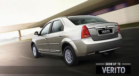 Mahindra Verito trasera