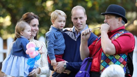 Morid de amor con la tarde de juegos de George y Charlotte de Cambridge