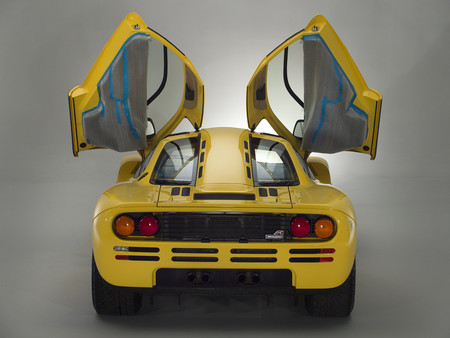 ¡El negocio del siglo! Aparece un McLaren F1 nuevo a estrenar, con sus plásticos y todo