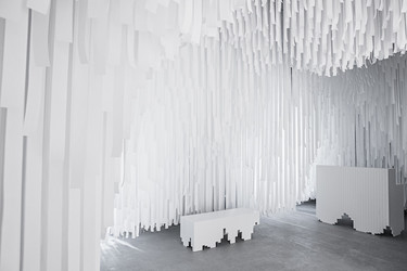 Bienvenidos a la era del futuro: COS x Snarkitecture 