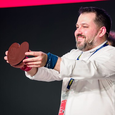La mejor palmera de chocolate del mundo no lleva mantequilla, se hace con manteca de cerdo ibérico: “En Francia les va a picar” 