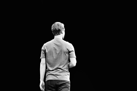 Crece la oposición contra Zuckerberg: después de la protesta, dos empleados abandonan y critican a la compañía públicamente
