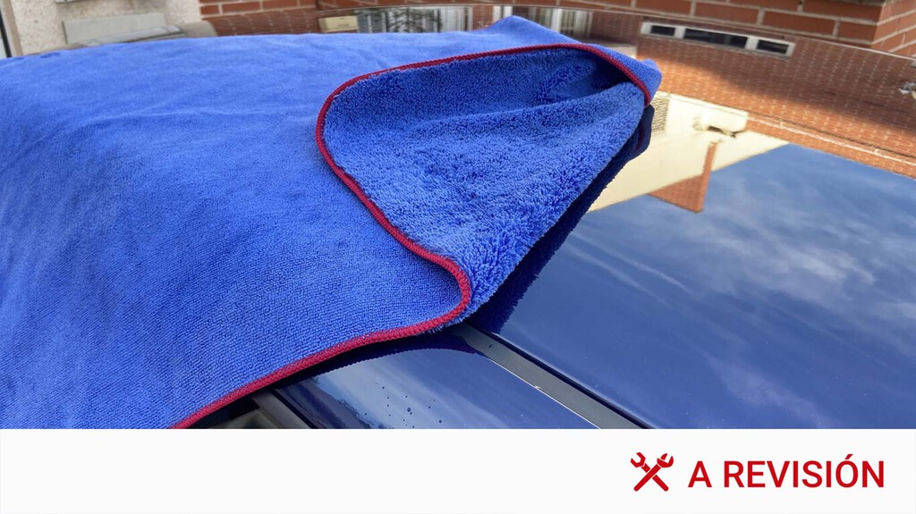 Siempre que lavaba el coche con agua a presión se quedaba sucio. Desde que lo seco con un trapo de 15 euros se queda impecable 