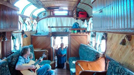 Peacemaker Camper Bus