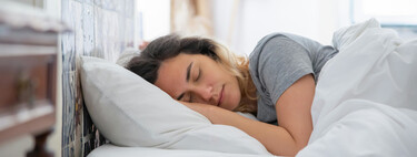 Cómo eliminar las manchas de la almohada con un truco casero y sin dañarla 