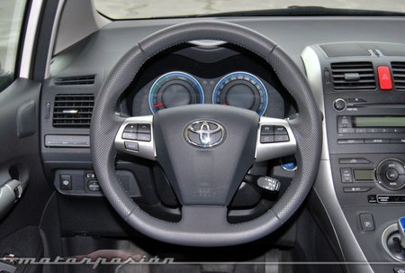 Toyota Auris HSD