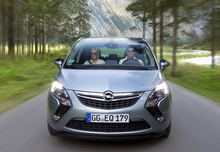 Opel-Zafira-Tourer-33