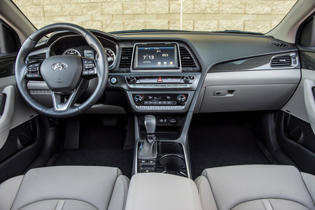 Hyundai Sonata 2018 4