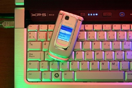 Es ilegal que las compañías cobren por liberar los teléfonos móviles