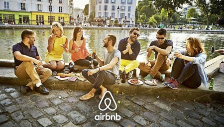 Berlín declara ilegal alquilar apartamentos completos en aplicaciones como Airbnb