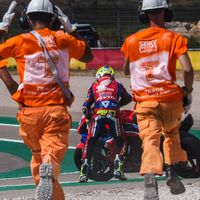 Álvaro Bautista desperdició el mejor fin de semana de la Honda CBR1000RR-R con dos caídas: "Es decepcionante"