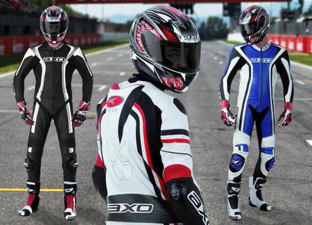 Nuevos monos de AXO para competición y calle 