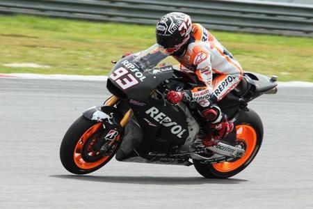 Marc Márquez al frente en la primera jornada de test en MotoGP