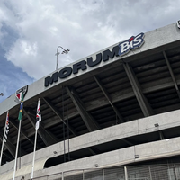 A invasão chinesa não se limitou aos carros: a jogada da BYD para "comprar" a casa de um dos maiores gigantes do futebol brasileiro